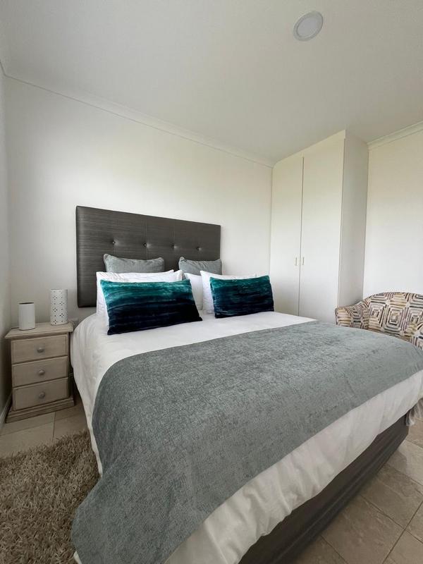 5 Bedroom Property for Sale in Kleinbaai Western Cape